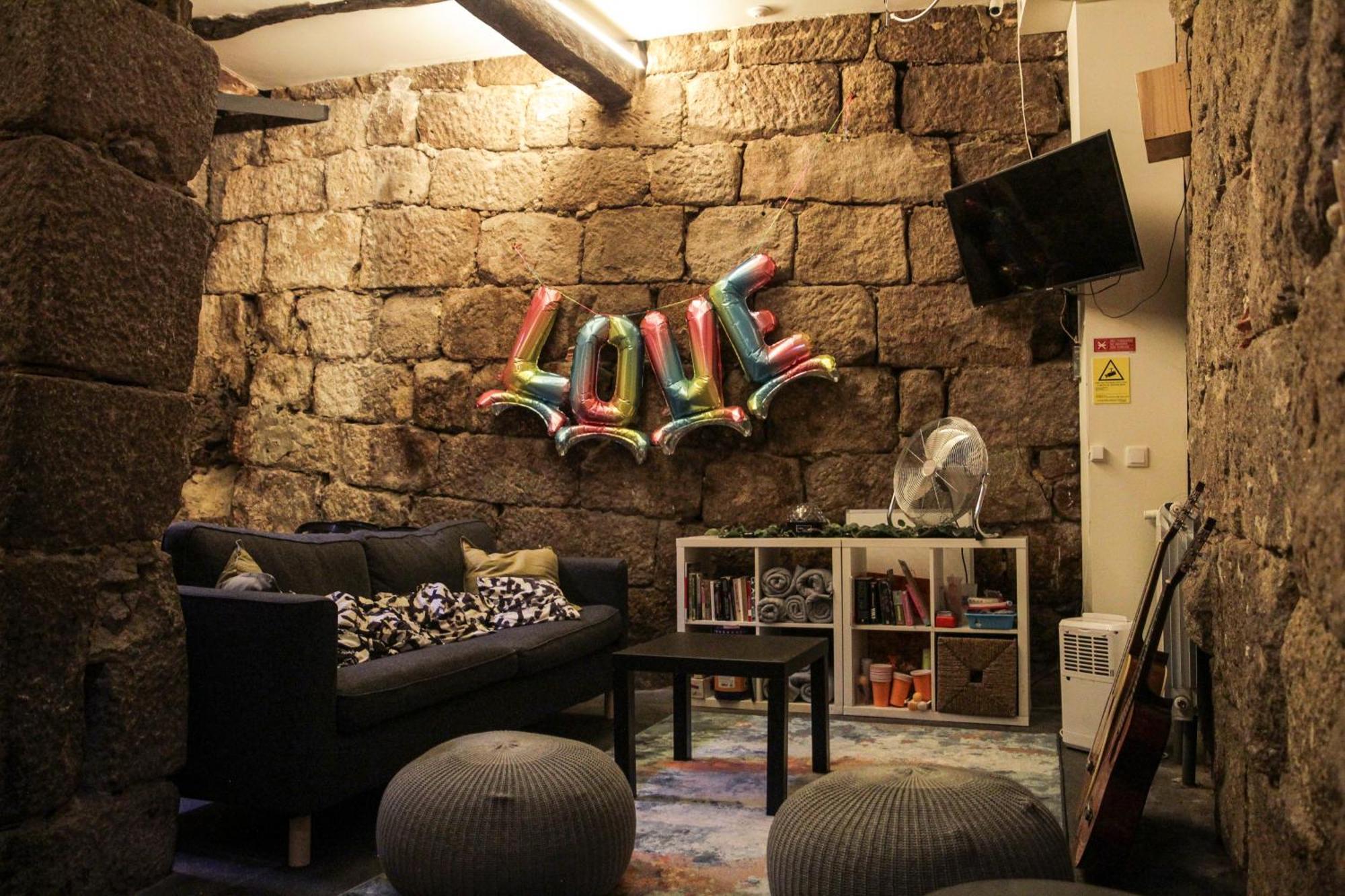 Hostel Onefam Ribeira Porto Zewnętrze zdjęcie
