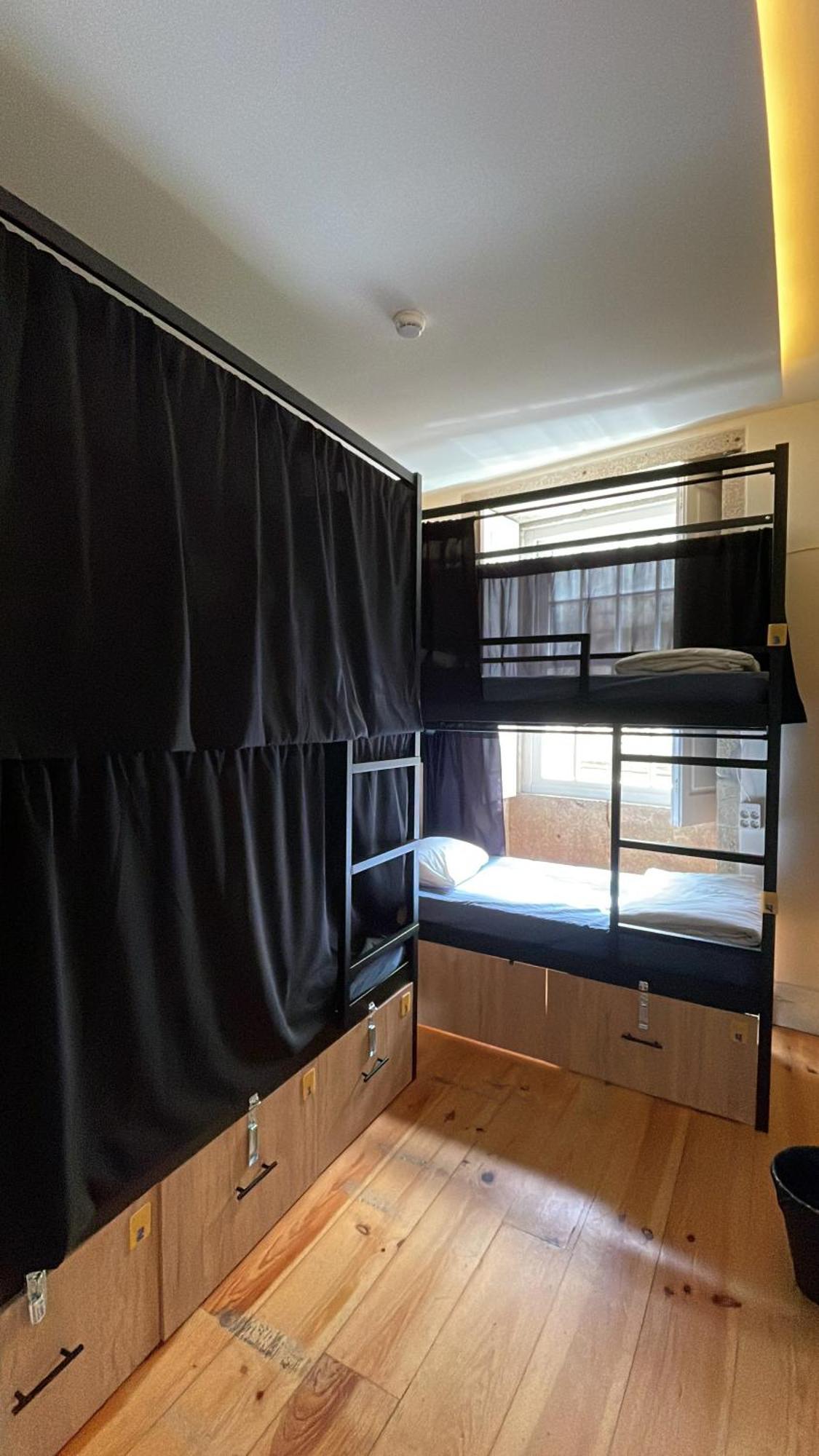 Hostel Onefam Ribeira Porto Zewnętrze zdjęcie